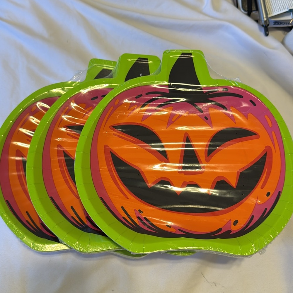 Pumpkin Halloween Disposable Plates Orange 8.6x8.5 20ct sealed, 3 packs